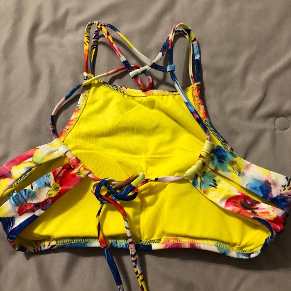 Swim top!!